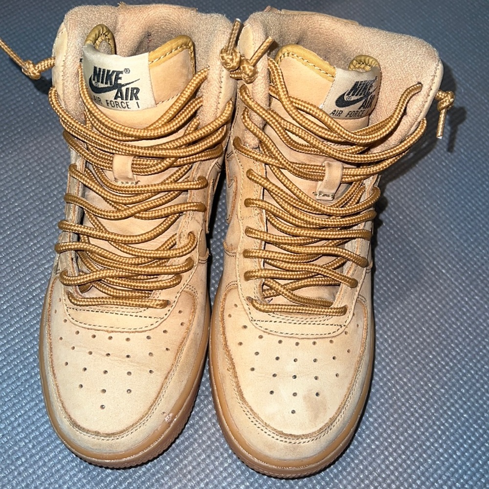 Nike Air Force ‘Flax’ high
